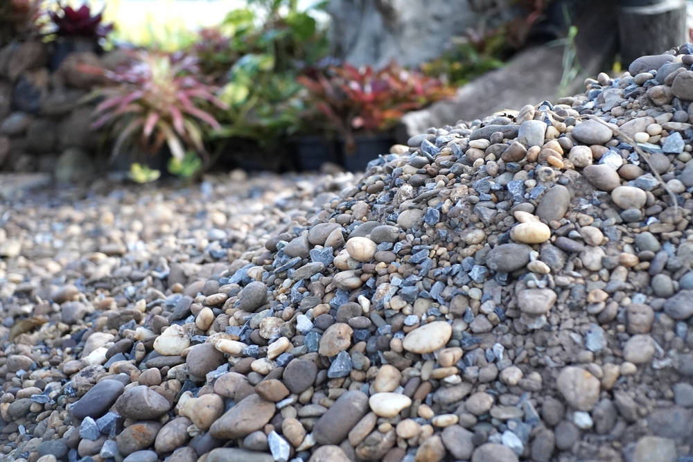 Landscaping (Mulching & Spreading Rock)
